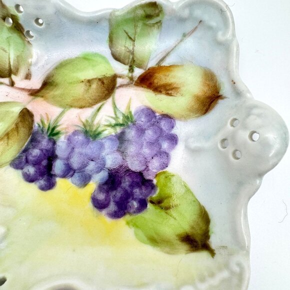 Hand Painted Vintage Grape FlowerTrinket Tray Signed By Zenas 1940s - Picture 3 of 6